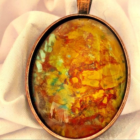 🍁2-for-$18🍁 Hand-Painted Fluid Art Pendant - Picture 1 of 3